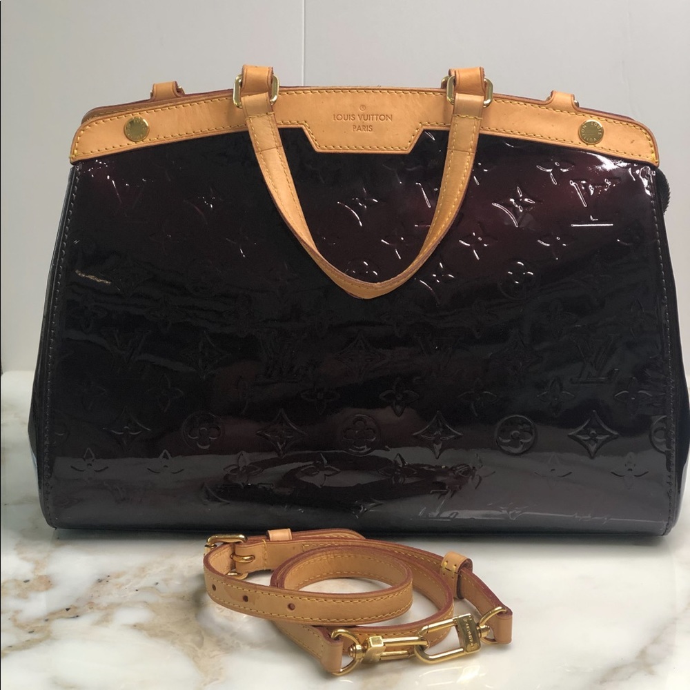 Louis Vuitton Brea MM Amarante Vernis Tote